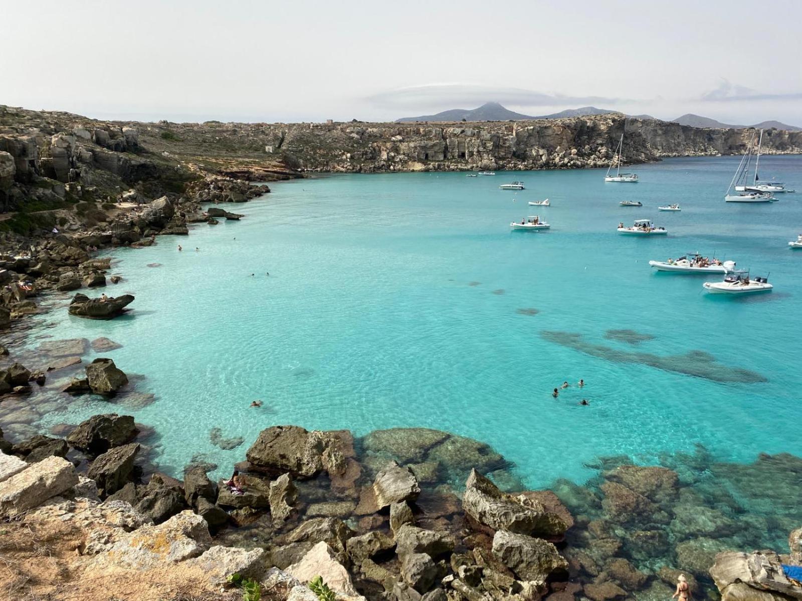 Apartment Al Centro Con Panorama Nuovissimo A Isole Egadi